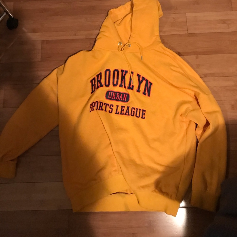 Yellow H&M Sweatshirt